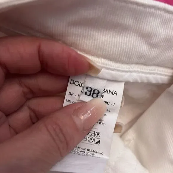 Dolce & Gabbana White Jeans with Pink Rose button, US2 - Picture 8 of 9